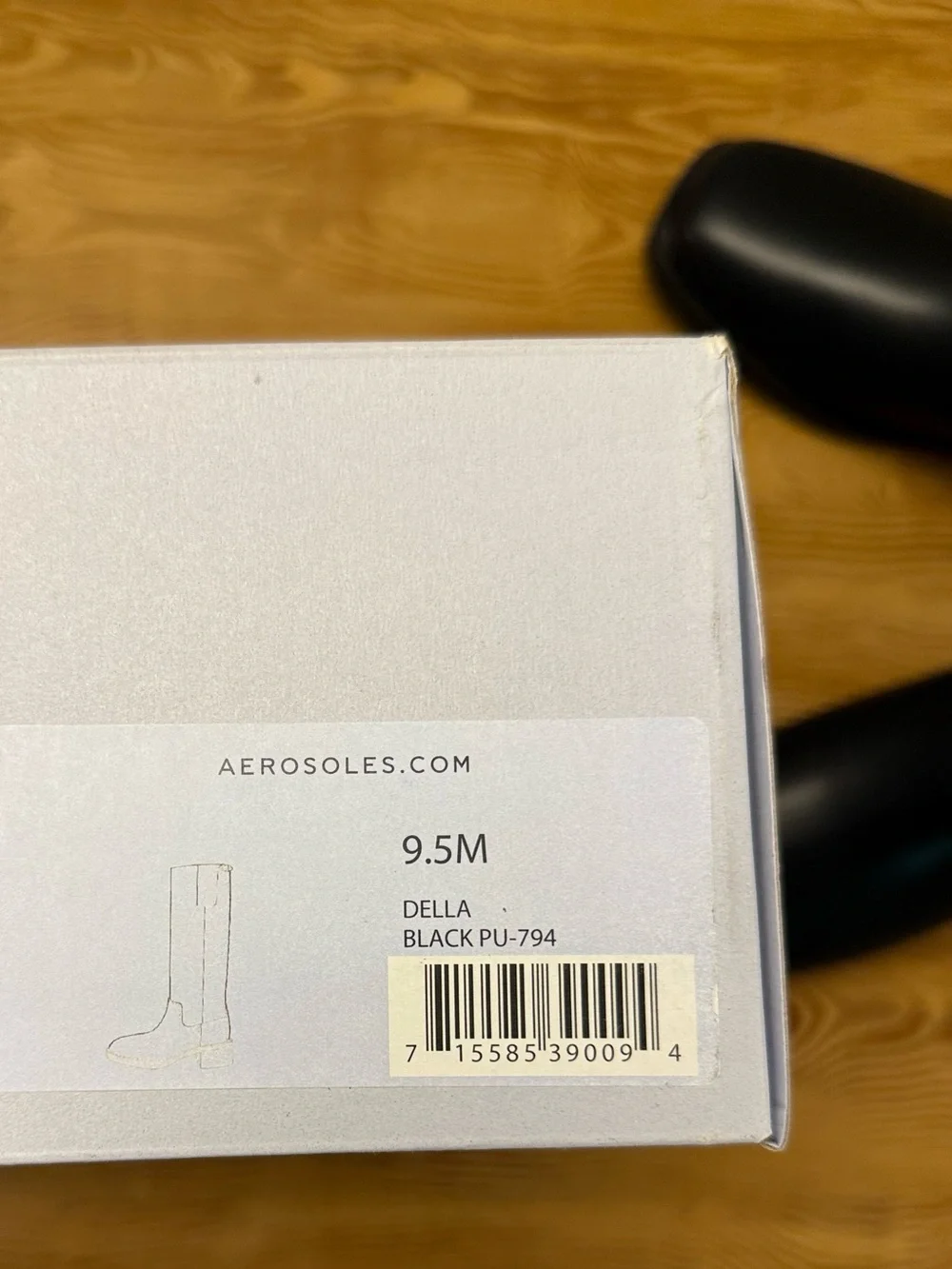 AEROSOLES tall black